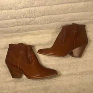 Frye Reina Leather Western Ankle Booty Cognac Brown 7.5M NWOB